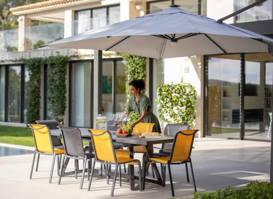 Proloisirs – Parasol déporté led solaire Elios pour ombrage terrasse 